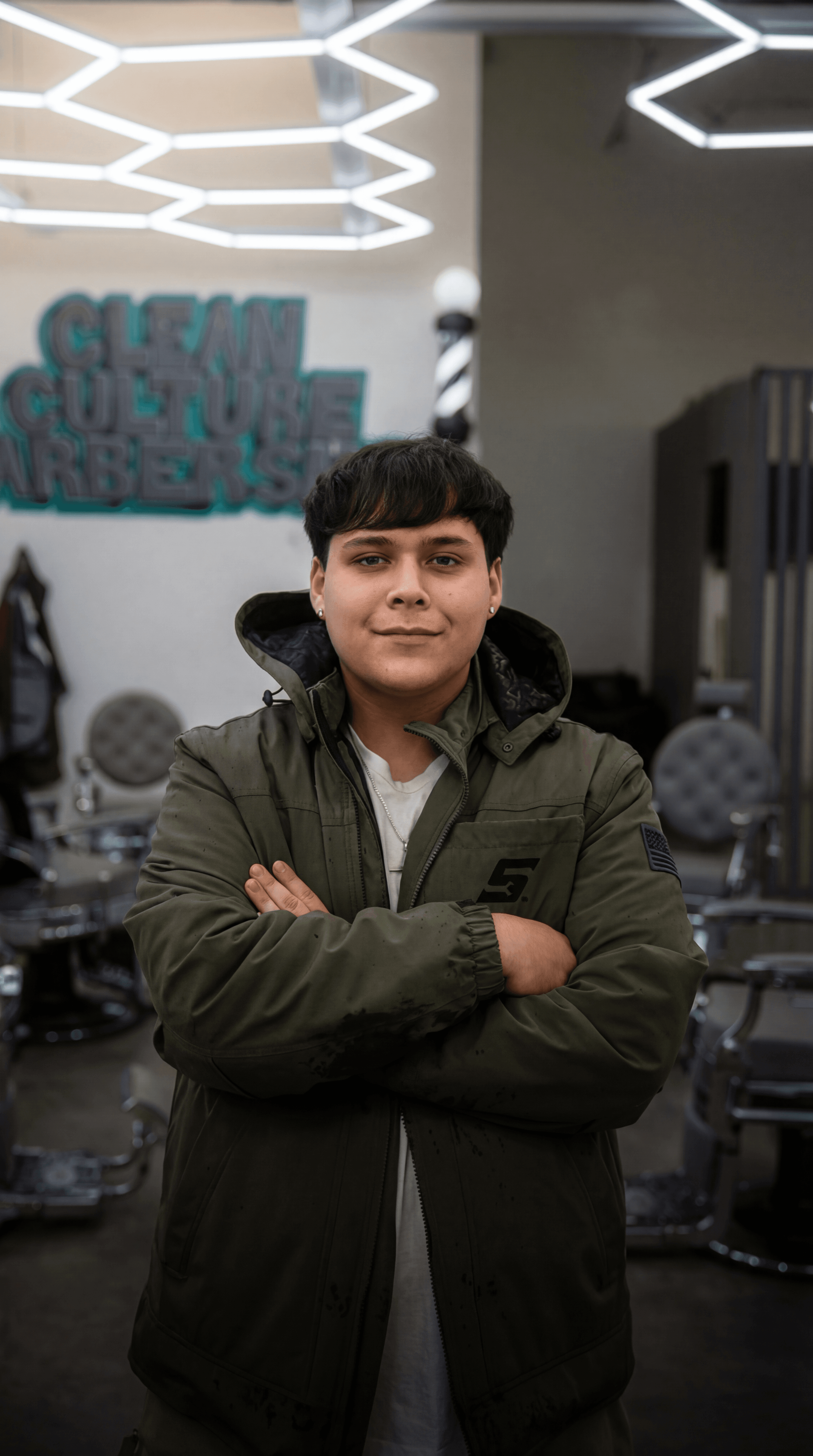 Max. barbero en Clean Culture Barbershop Pasco